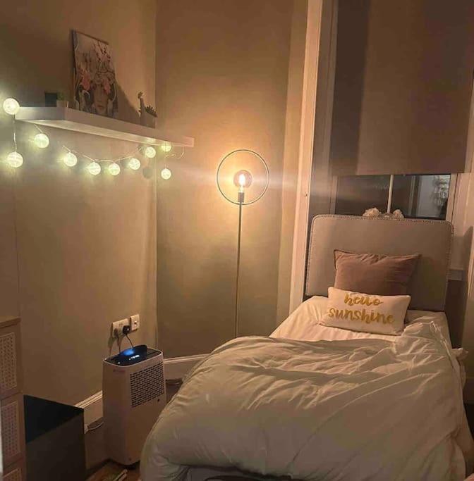 Large 2 Bedroom, Ground Floor Flat, Close To City Edinburgh Exterior photo
